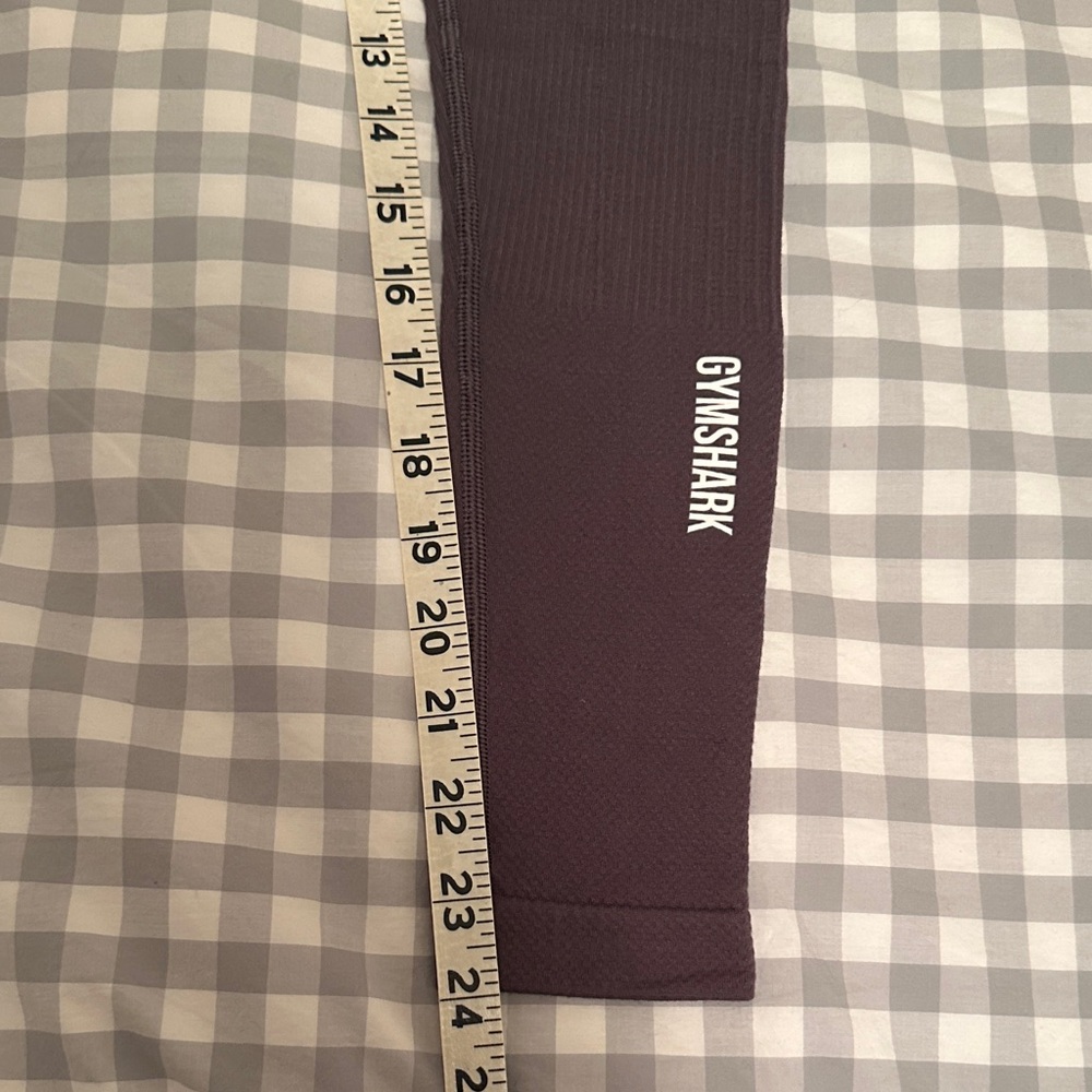 Gymshark women’s Dark GreyLeggings - Picture 2 of 4